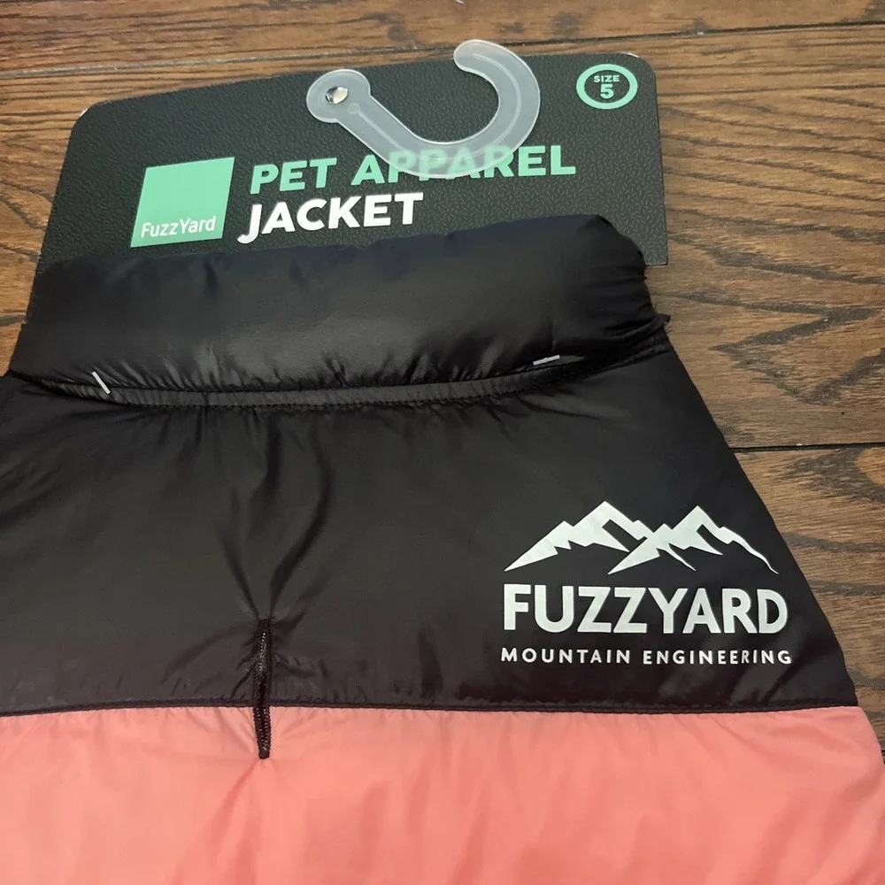 Fuzzyard Reversable Puffer Dog Jacket Size‎ 5 Coral & Black / Black Read Desc